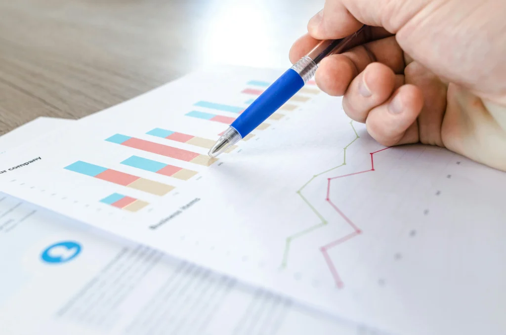 Analytics and tracking tools image